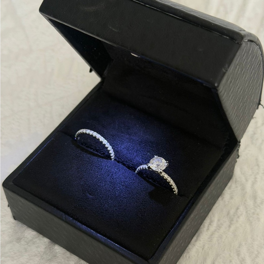 Elegant white gold Women's Ring Set 1 CT